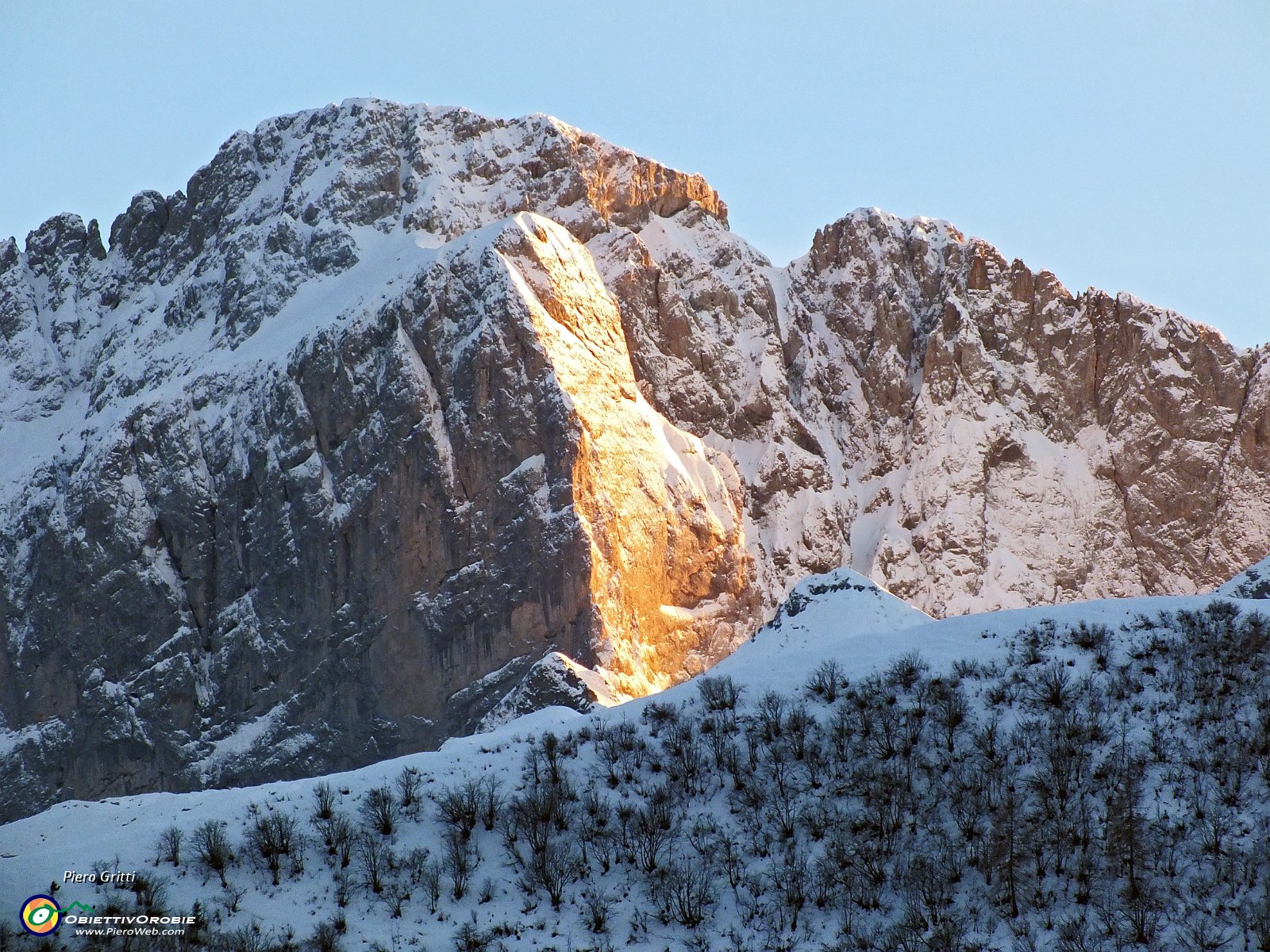 102 sullo spigolo nord della Regina....JPG